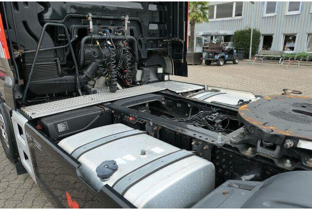 MAN 18.500 TGX 4x2, XXL, Red Lion 500, Intarder - Tractor: foto 4 MAN 18.500 TGX 4x2, XXL, Red Lion 500, Intarder - Tractor: foto 4