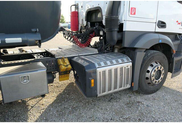 Mercedes-Benz 1846 Actros 4x2, Hydr., ADR, Leicht, Klima, Navi - Tractor: foto 5 Mercedes-Benz 1846 Actros 4x2, Hydr., ADR, Leicht, Klima, Navi - Tractor: foto 5