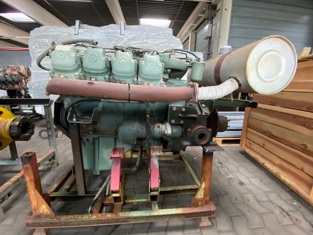 Mercedes-Benz OM 422 Motor, V8, 8 Zylinder, 10x am Lager - Tractor: foto 4 Mercedes-Benz OM 422 Motor, V8, 8 Zylinder, 10x am Lager - Tractor: foto 4