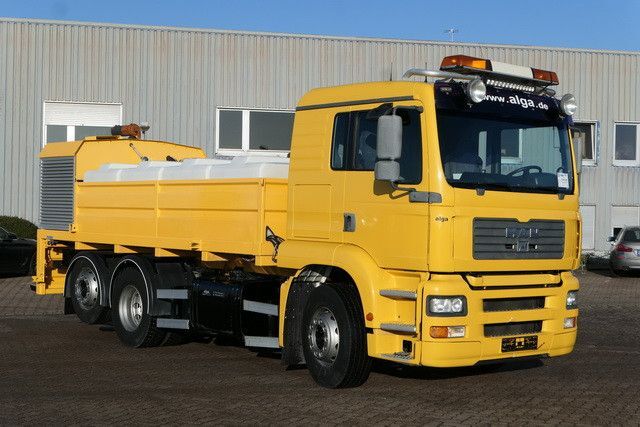MAN 26.413/6x2/4x 2000 ltr. Tanks/Deutz Motor - Veículo municipal/ Especial: foto 4 MAN 26.413/6x2/4x 2000 ltr. Tanks/Deutz Motor - Veículo municipal/ Especial: foto 4