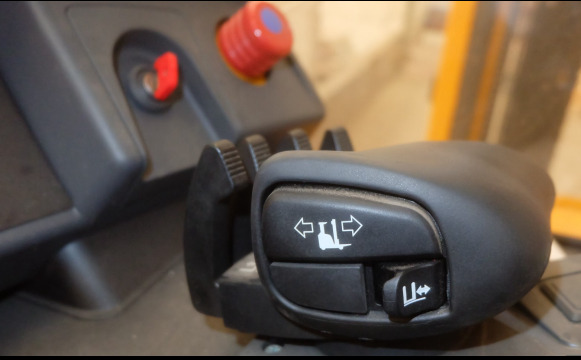 Empilhador retráctil Chariot élevateur porté debout JUNGHENRICH ETV C20: foto 6 Empilhador retráctil Chariot élevateur porté debout JUNGHENRICH ETV C20: foto 6