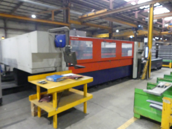 Machine de découpe 4m laser CO² avec refroidisseur et aspiration de fumée Bystronic Bylaser 4400 - Máquina para metais: foto 1 Machine de découpe 4m laser CO² avec refroidisseur et aspiration de fumée Bystronic Bylaser 4400 - Máquina para metais: foto 1