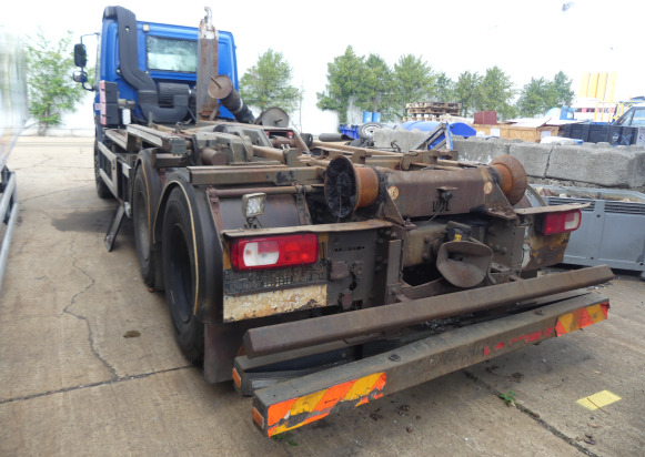 REF:7604 - Camion porte-container DAF FASCF 85 (2012-513.421 km) - Caminhão polibenne: foto 4 REF:7604 - Camion porte-container DAF FASCF 85 (2012-513.421 km) - Caminhão polibenne: foto 4