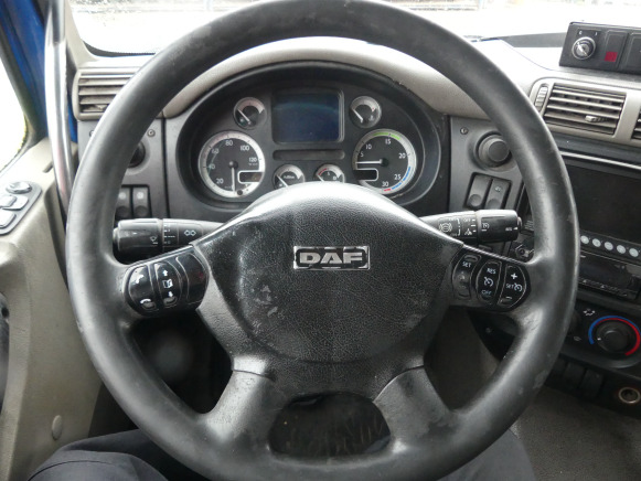 REF:BZ-NG-30 - Camion poubelle DAF FAG CF 75 (2011-465.671 km) - Caminhão de lixo: foto 5 REF:BZ-NG-30 - Camion poubelle DAF FAG CF 75 (2011-465.671 km) - Caminhão de lixo: foto 5