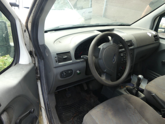 REF:immatriculé sous : TRF-384 - Voiture Ford Tourneo Connect - Carrinha cabine dupla: foto 4 REF:immatriculé sous : TRF-384 - Voiture Ford Tourneo Connect - Carrinha cabine dupla: foto 4