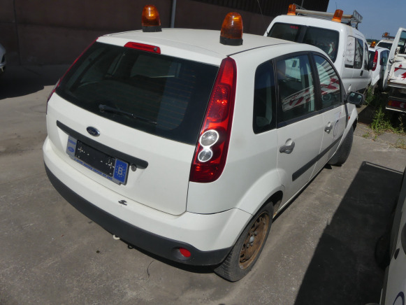 Voiture Ford FIESTA (2006-110.830 km) - Automóvel: foto 3 Voiture Ford FIESTA (2006-110.830 km) - Automóvel: foto 3