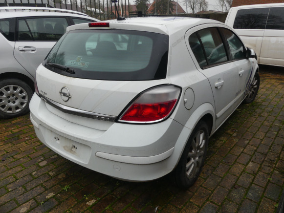 Voiture Opel Astra (2005-150.228 km) - Automóvel: foto 3 Voiture Opel Astra (2005-150.228 km) - Automóvel: foto 3