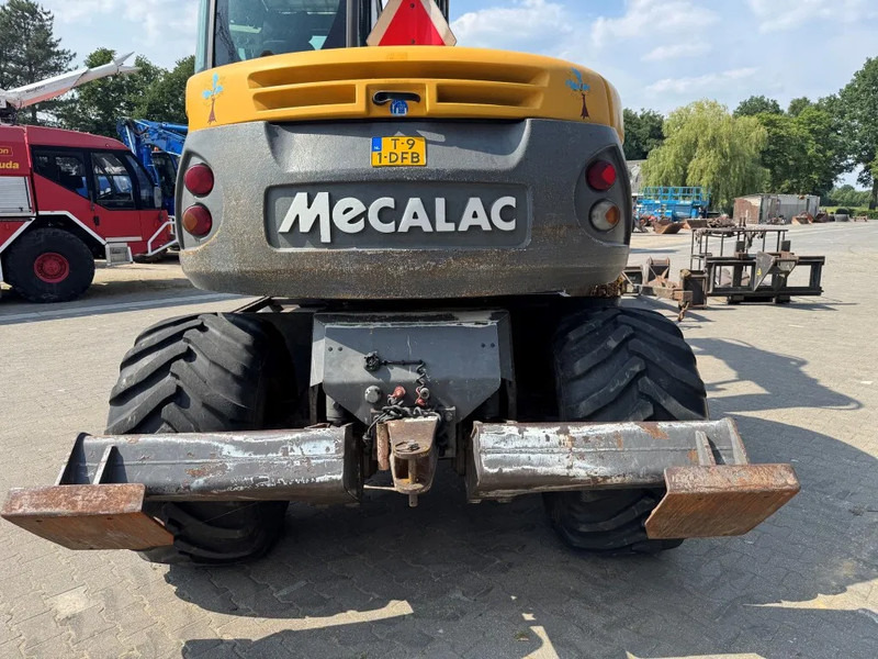 Mecalac 714MW FULL ATTACHMENTS OVERCOMPLEET !!! - Escavadeira de rodas: foto 5 Mecalac 714MW FULL ATTACHMENTS OVERCOMPLEET !!! - Escavadeira de rodas: foto 5