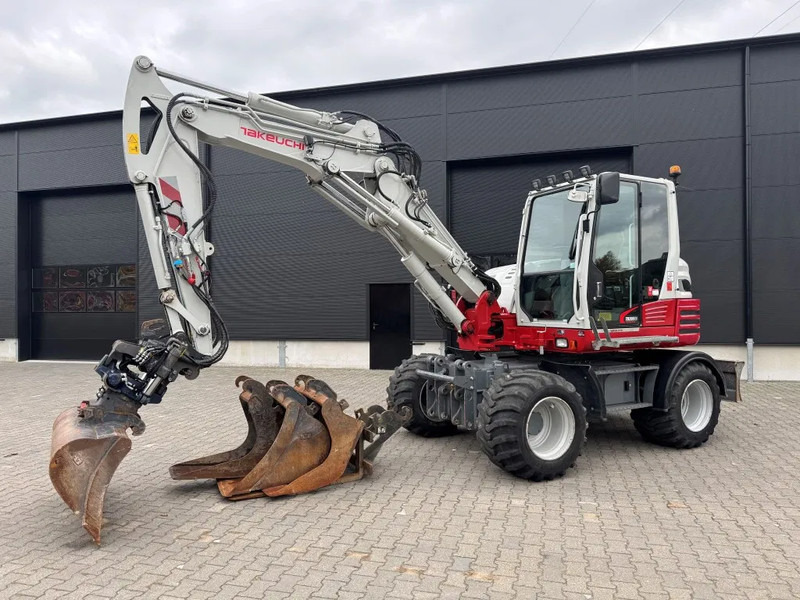 Takeuchi TB29W 2022 3700 uur ! DKS - Escavadeira de rodas: foto 2 Takeuchi TB29W 2022 3700 uur ! DKS - Escavadeira de rodas: foto 2