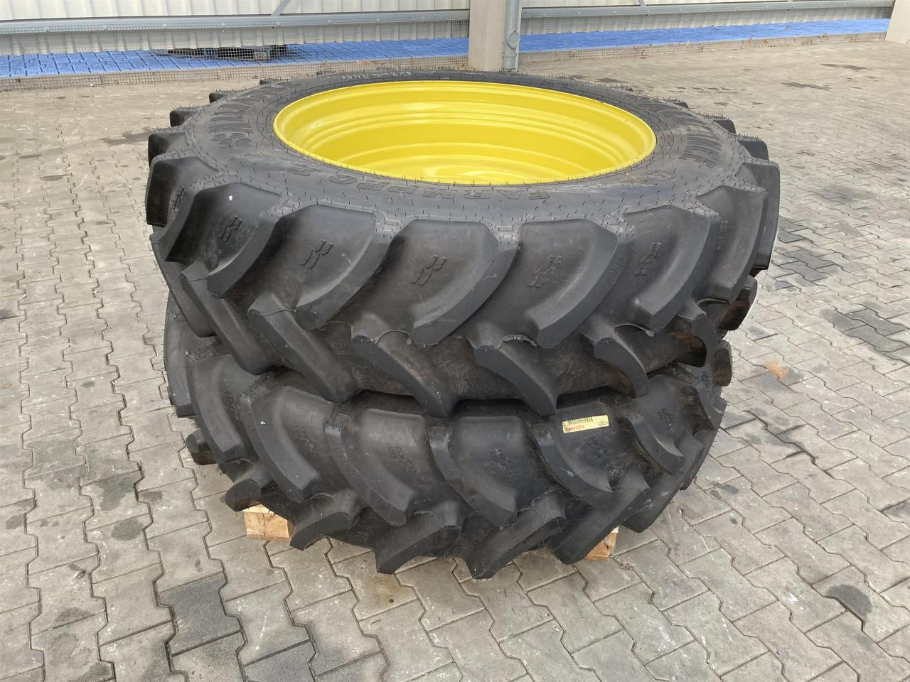 Alliance 420/85R38 - Pneu de Máquina agrícola: foto 1 Alliance 420/85R38 - Pneu de Máquina agrícola: foto 1