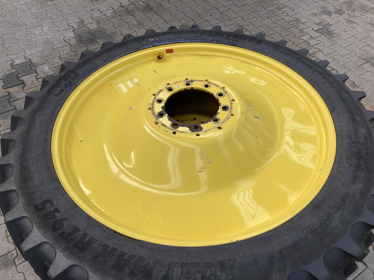 BKT 320/90R54 - Pneu de Máquina agrícola: foto 2 BKT 320/90R54 - Pneu de Máquina agrícola: foto 2