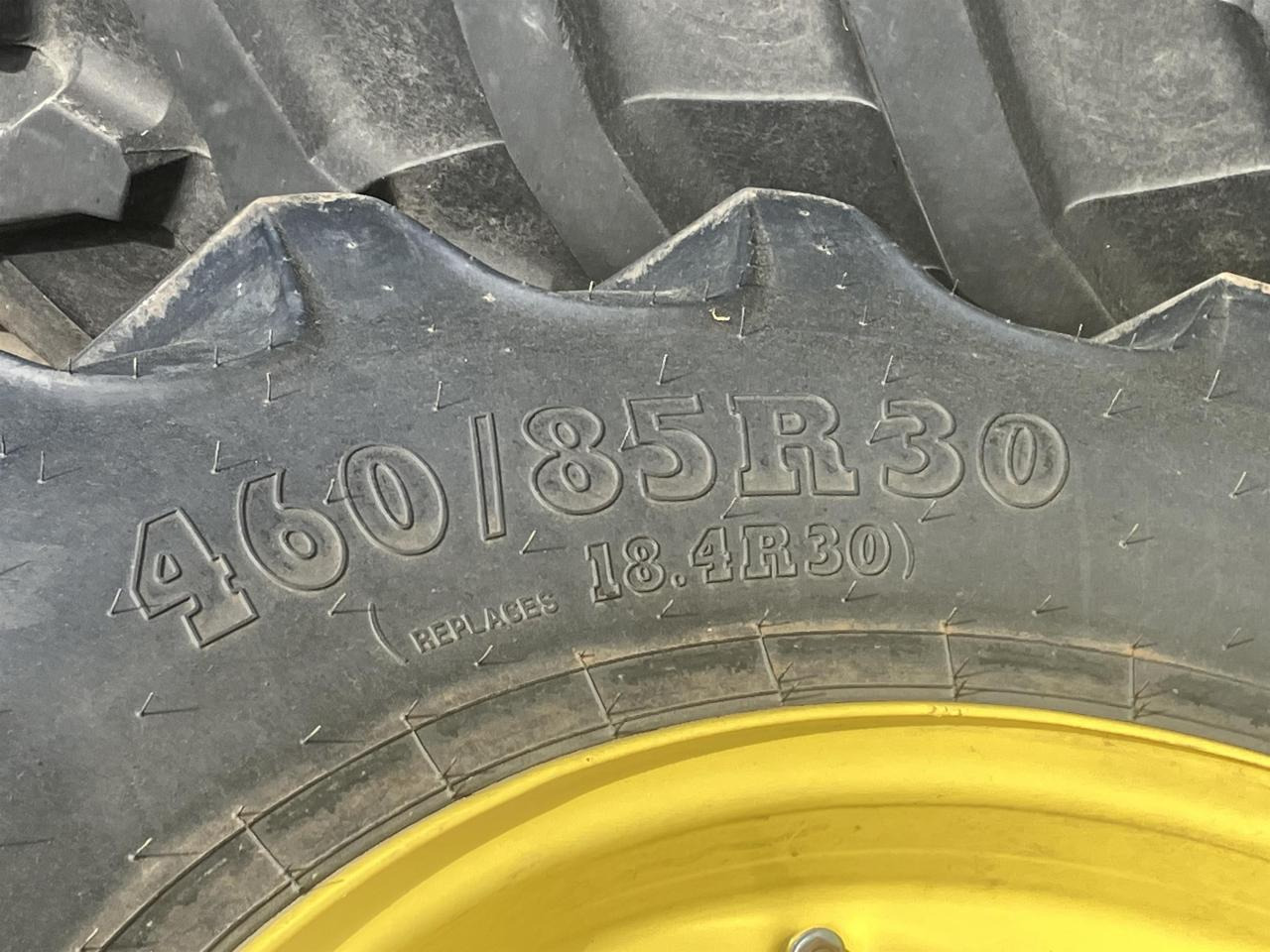 BKT 460/85R30 - Pneu de Máquina agrícola: foto 3 BKT 460/85R30 - Pneu de Máquina agrícola: foto 3