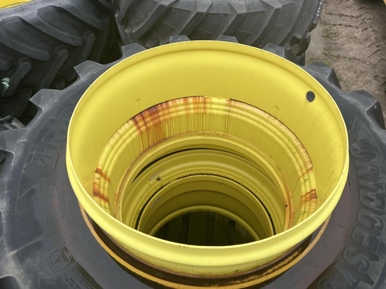 Bridgestone 600/65R34 - Pneu de Máquina agrícola: foto 3 Bridgestone 600/65R34 - Pneu de Máquina agrícola: foto 3