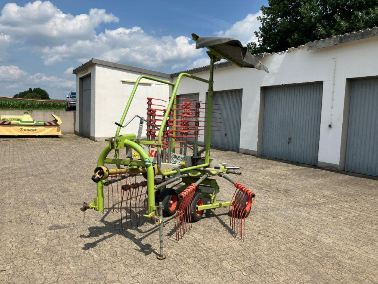 CLAAS Liner 390S - Ancinho enleirador: foto 2 CLAAS Liner 390S - Ancinho enleirador: foto 2