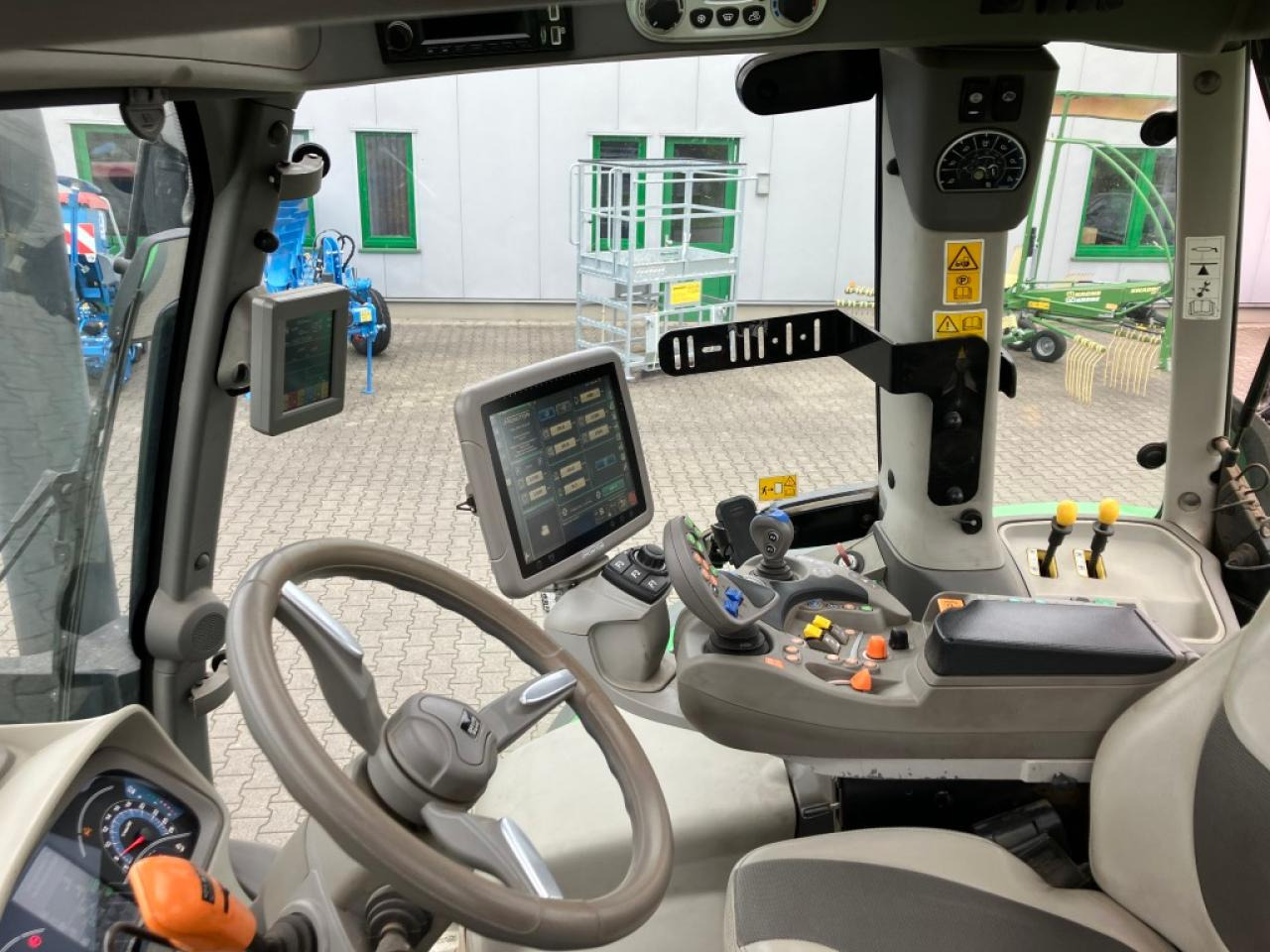 Trator Deutz-Fahr 6215 TTV: foto 13