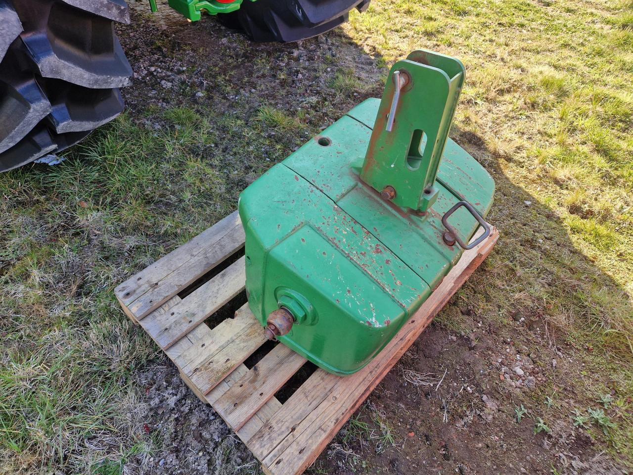 John Deere 900 kg - Equipamento: foto 1 John Deere 900 kg - Equipamento: foto 1