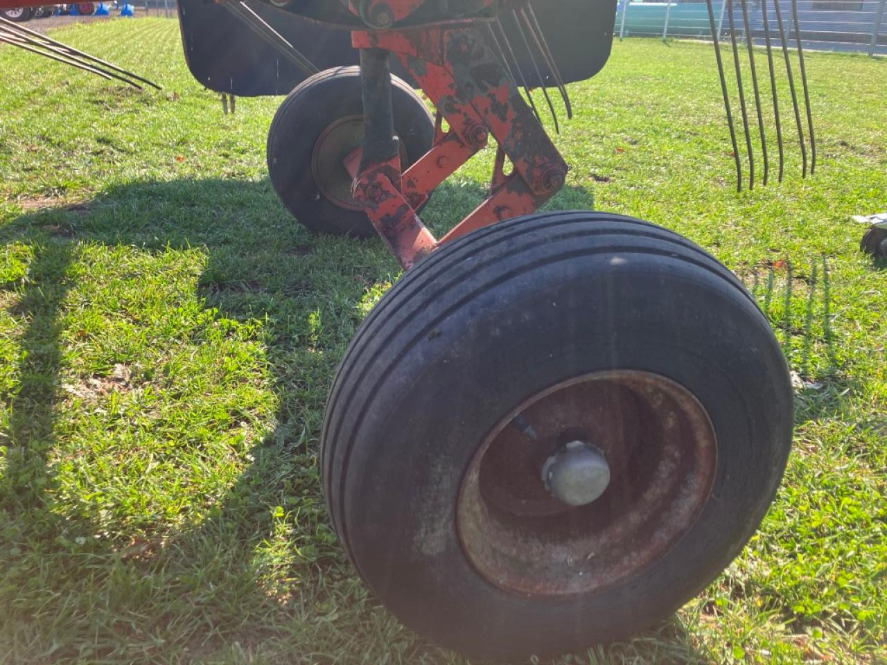 Fella TS 325 - Ancinho enleirador: foto 5 Fella TS 325 - Ancinho enleirador: foto 5