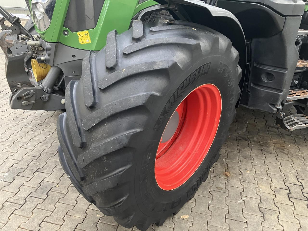 Fendt 826 Vario ProfiPlus - Trator: foto 2 Fendt 826 Vario ProfiPlus - Trator: foto 2