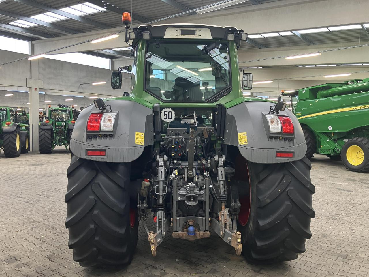 Fendt 826 Vario ProfiPlus - Trator: foto 5 Fendt 826 Vario ProfiPlus - Trator: foto 5