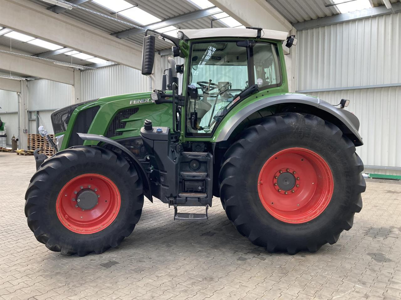 Trator Fendt 828 Profi Plus: foto 6 Trator Fendt 828 Profi Plus: foto 6