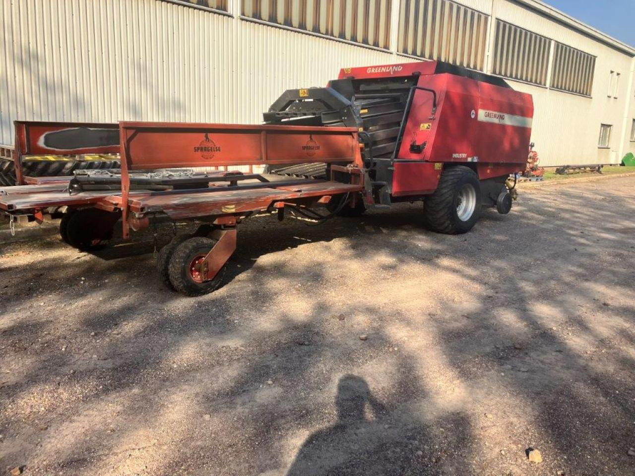 Greenland 120x80 - Enfardadeira de fardos quadrados: foto 1 Greenland 120x80 - Enfardadeira de fardos quadrados: foto 1