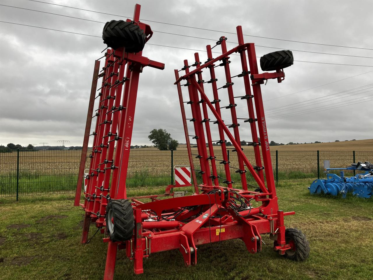 He-Va TopStriegel 9,0m - Maquina para lavrar a terra: foto 1 He-Va TopStriegel 9,0m - Maquina para lavrar a terra: foto 1