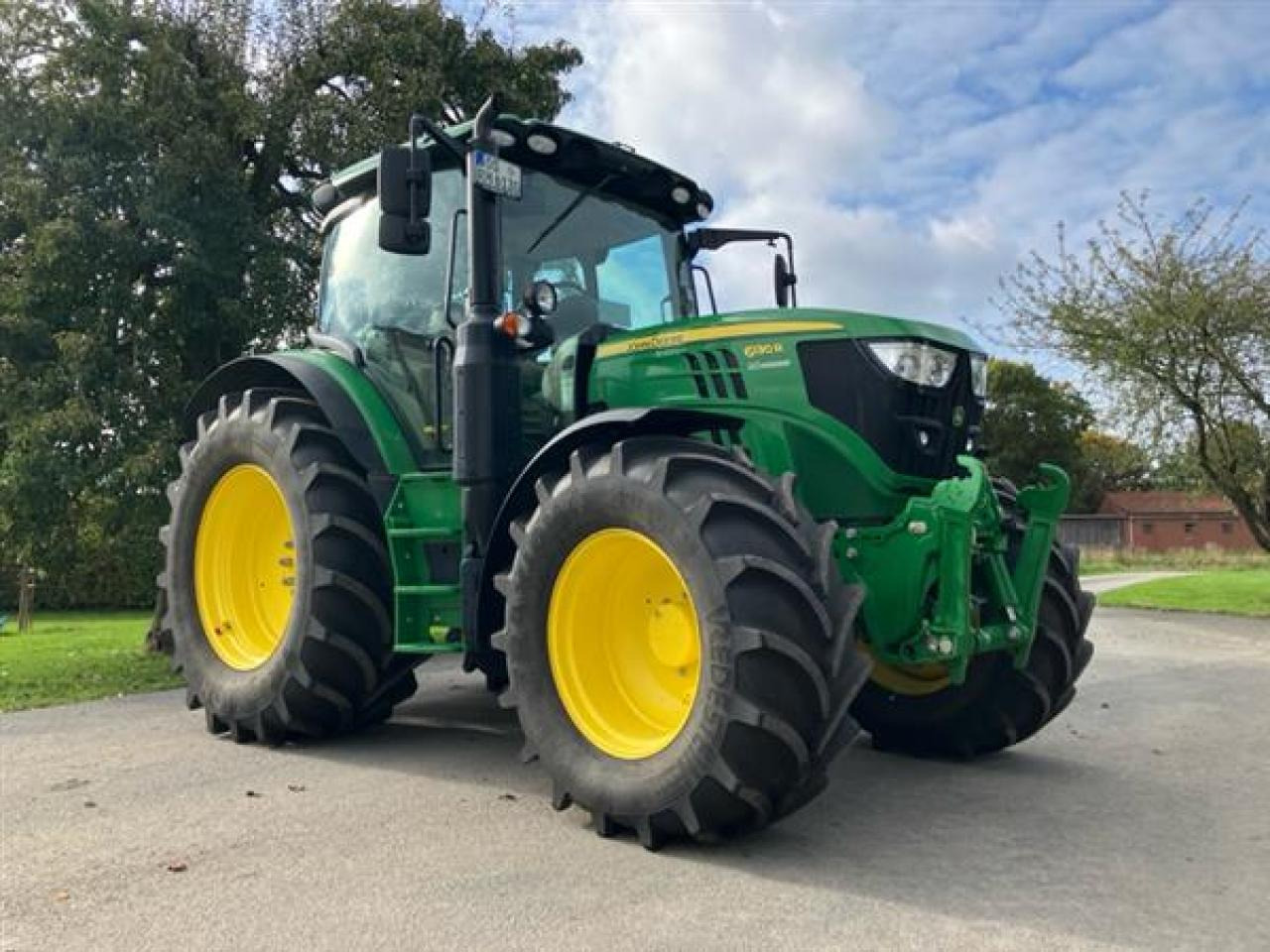 John Deere 6130R - Trator: foto 2 John Deere 6130R - Trator: foto 2