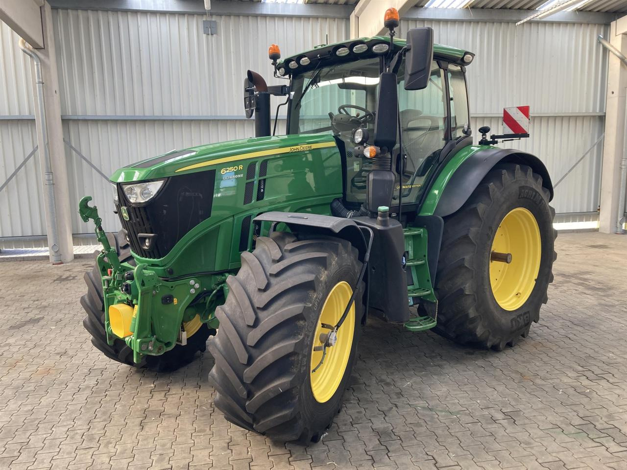 John Deere 6250R - Trator: foto 1 John Deere 6250R - Trator: foto 1