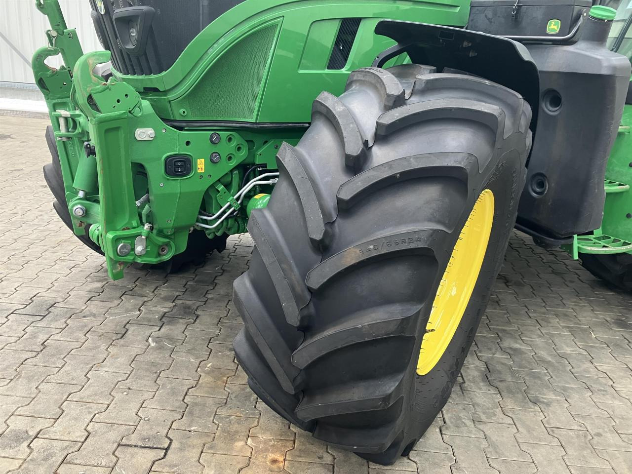 John Deere 6R 140 - Trator: foto 2 John Deere 6R 140 - Trator: foto 2