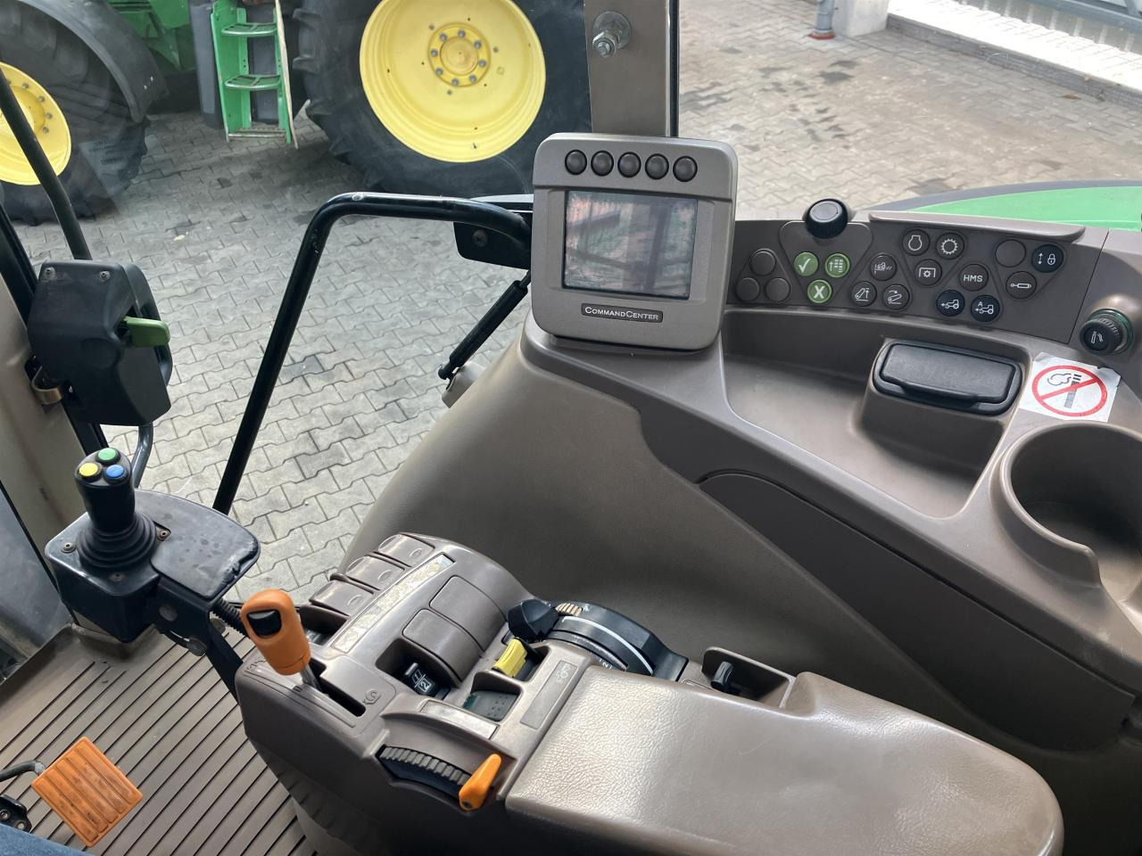 Trator John Deere 7530 PREMIUM: foto 17 Trator John Deere 7530 PREMIUM: foto 17