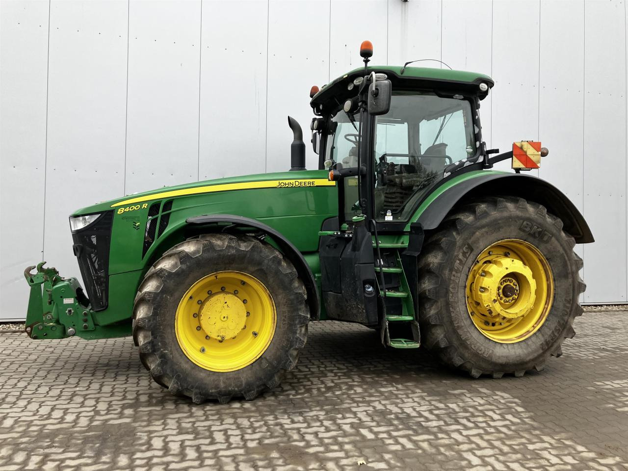 John Deere 8400R - Trator: foto 2 John Deere 8400R - Trator: foto 2