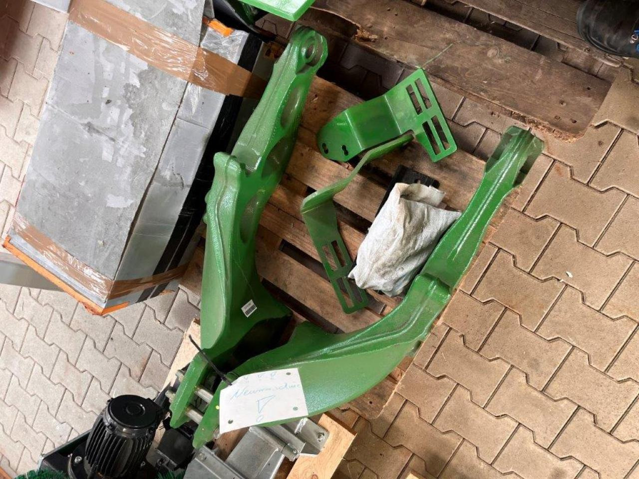 John Deere Anbaukonsolen - Carregador frontal para o trator: foto 2 John Deere Anbaukonsolen - Carregador frontal para o trator: foto 2