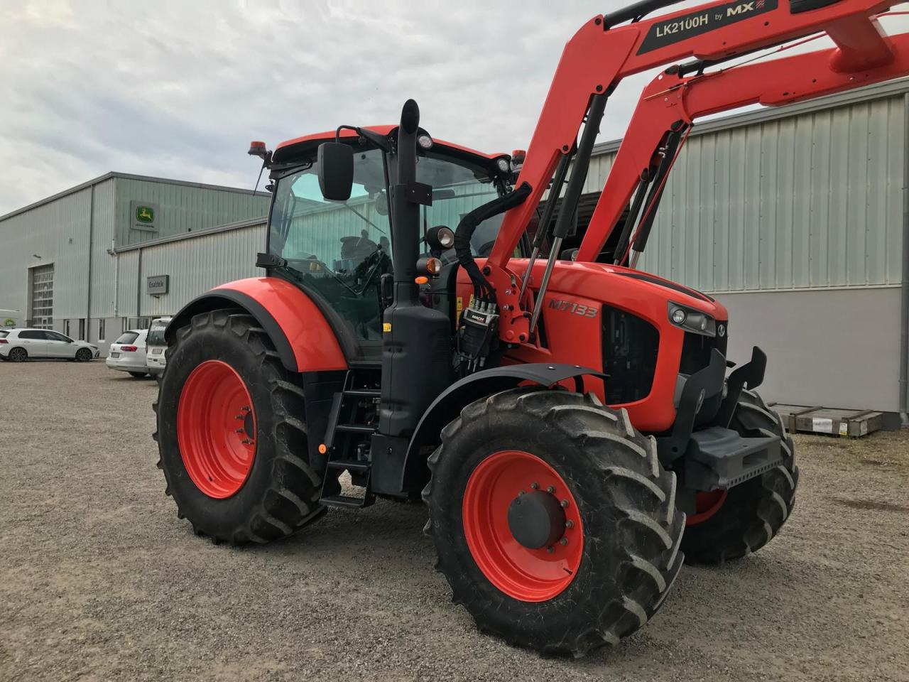 Kubota M7133 - Trator: foto 2 Kubota M7133 - Trator: foto 2