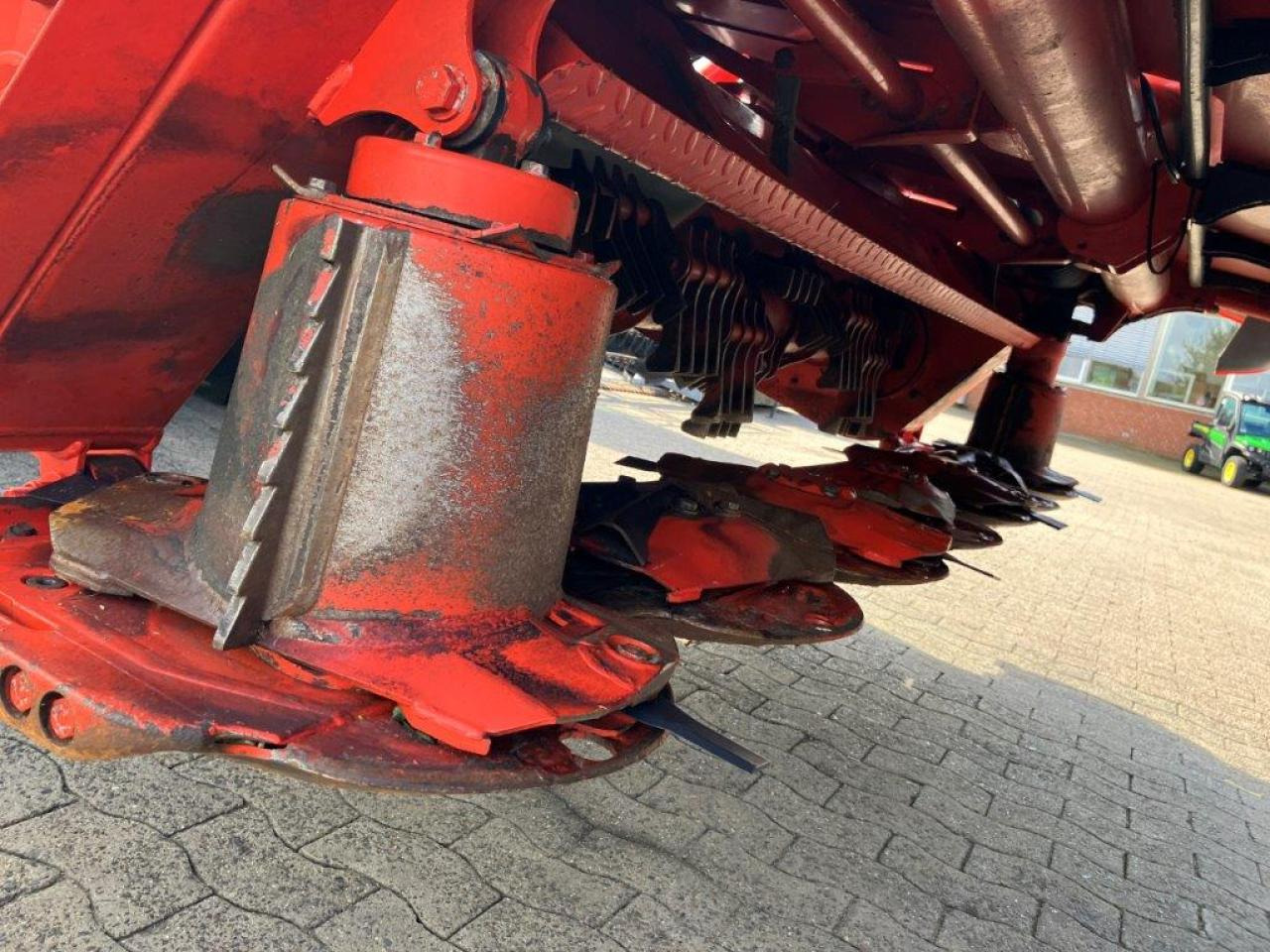 Kuhn FC9330D-RA - Gadanheira: foto 3 Kuhn FC9330D-RA - Gadanheira: foto 3