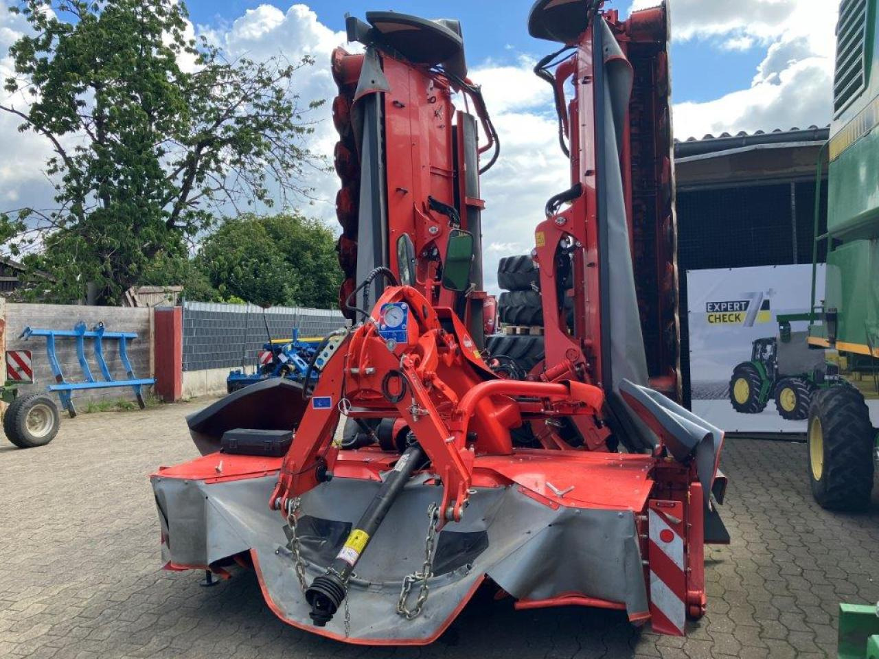 Kuhn FC9330D-RA - Gadanheira: foto 1 Kuhn FC9330D-RA - Gadanheira: foto 1