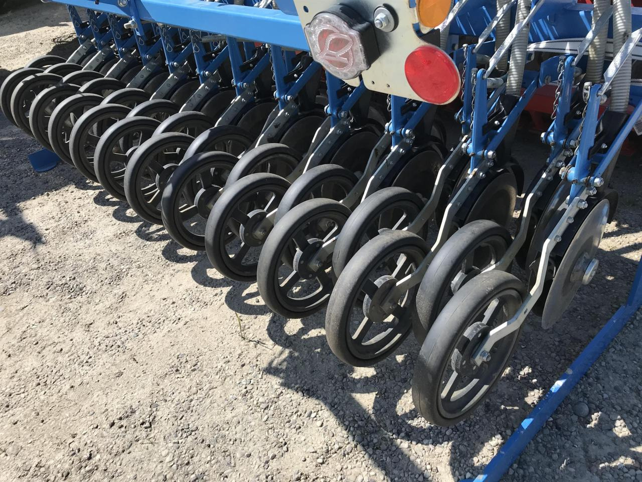 Lemken Saphir 8 Autoload - Semeadeira: foto 4 Lemken Saphir 8 Autoload - Semeadeira: foto 4