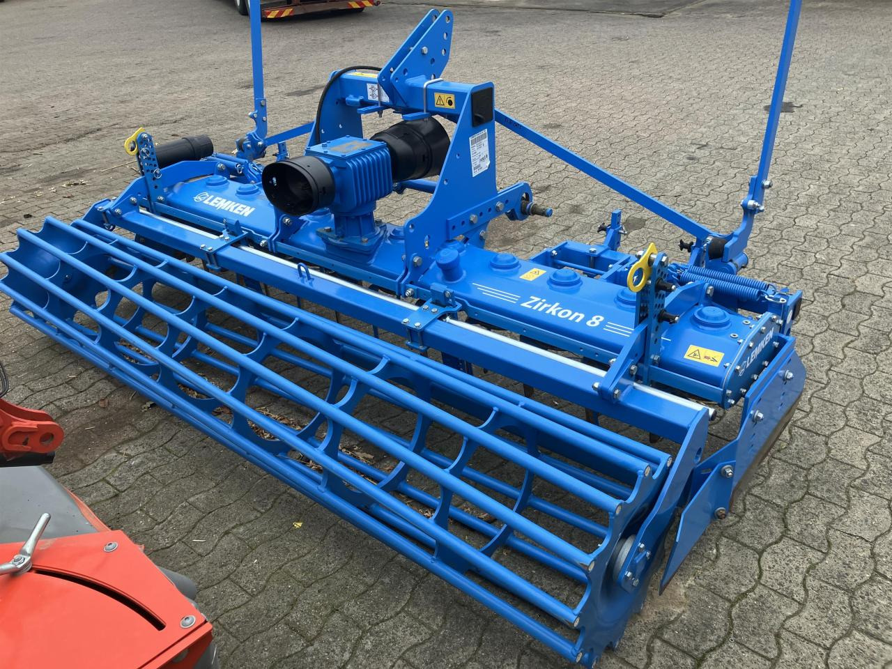 Lemken Zirkon 8/300 - Maquina para lavrar a terra: foto 4 Lemken Zirkon 8/300 - Maquina para lavrar a terra: foto 4