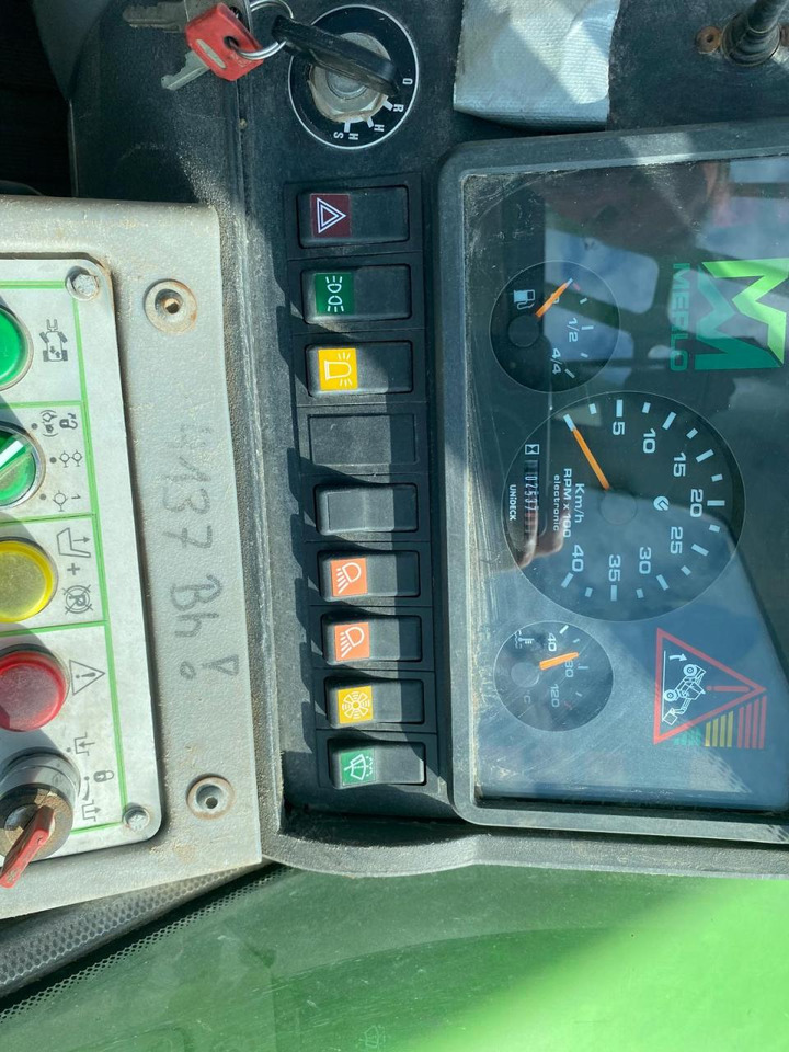 Merlo P 40.9 Plus - Empilhador telescópico: foto 4 Merlo P 40.9 Plus - Empilhador telescópico: foto 4