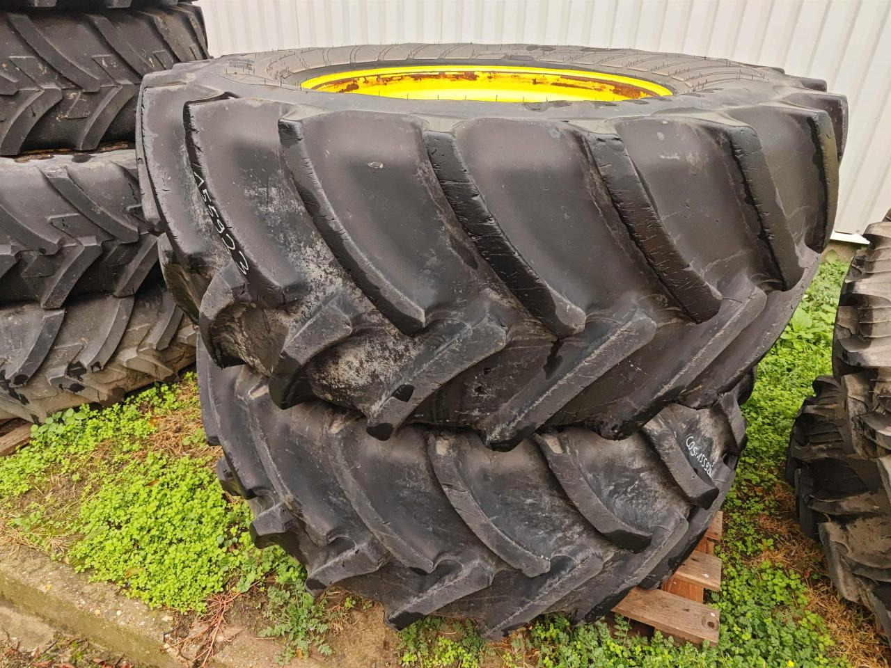 Mitas 600/65R34 - Pneu de Máquina agrícola: foto 1 Mitas 600/65R34 - Pneu de Máquina agrícola: foto 1