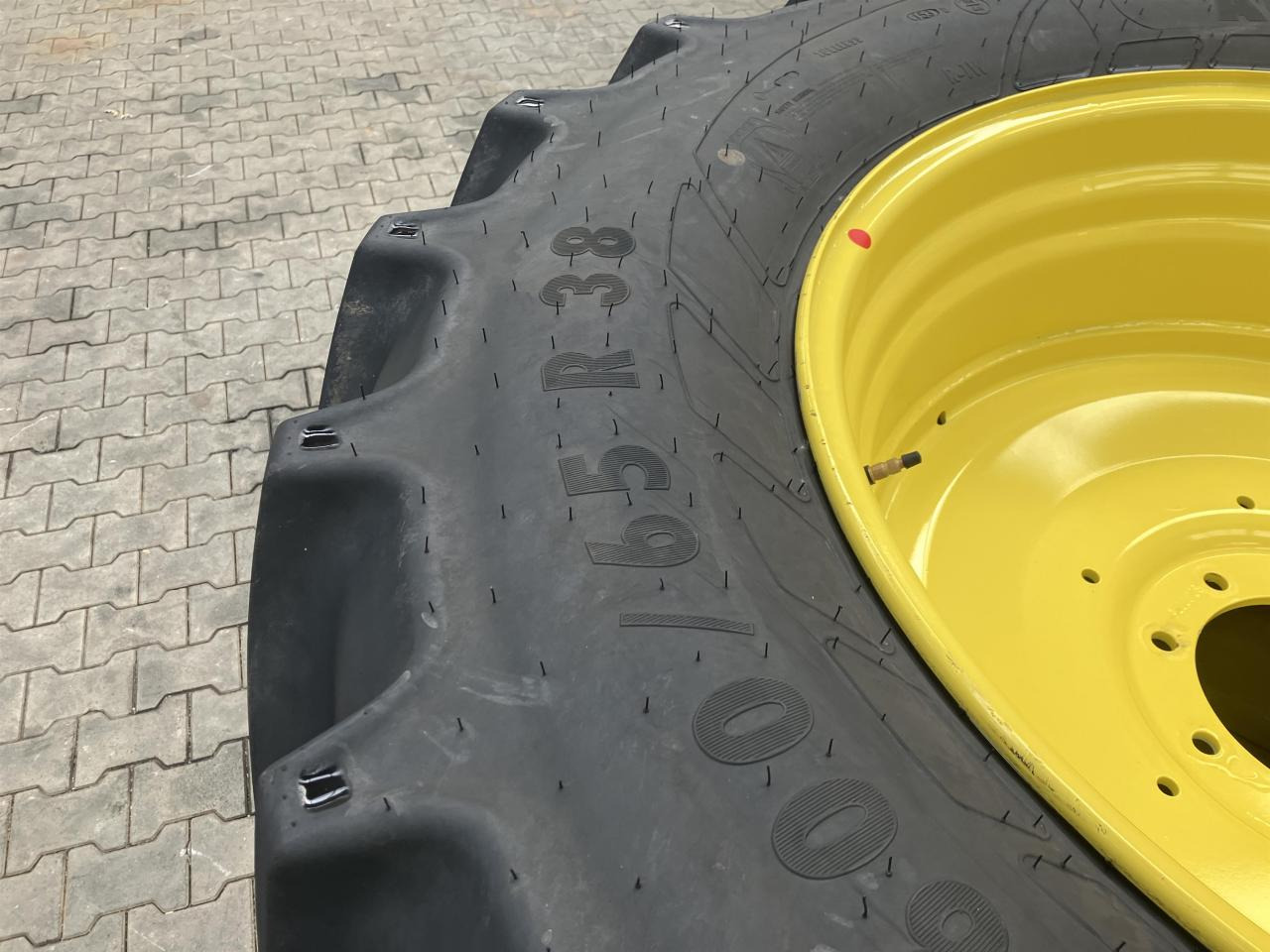 Mitas 600/65R38 - Pneu de Máquina agrícola: foto 2 Mitas 600/65R38 - Pneu de Máquina agrícola: foto 2