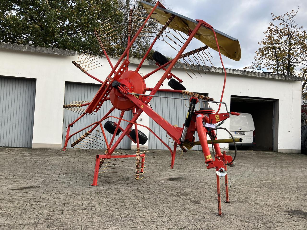 Niemeyer Twin 470 -DH - Ancinho enleirador: foto 3 Niemeyer Twin 470 -DH - Ancinho enleirador: foto 3