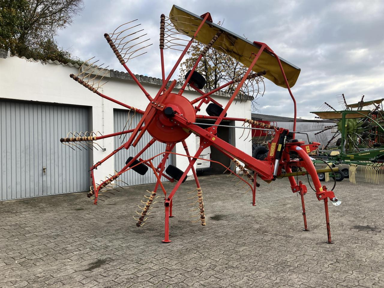 Niemeyer Twin 470 -DH - Ancinho enleirador: foto 4 Niemeyer Twin 470 -DH - Ancinho enleirador: foto 4