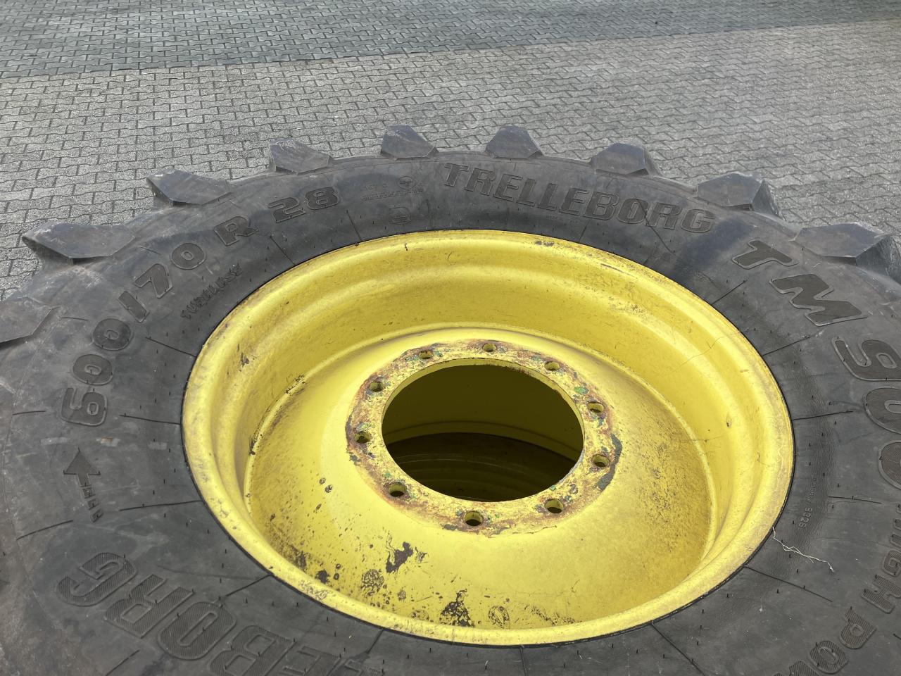 Trelleborg 600/70R28 & 650/85R38 - Pneu de Máquina agrícola: foto 3 Trelleborg 600/70R28 & 650/85R38 - Pneu de Máquina agrícola: foto 3
