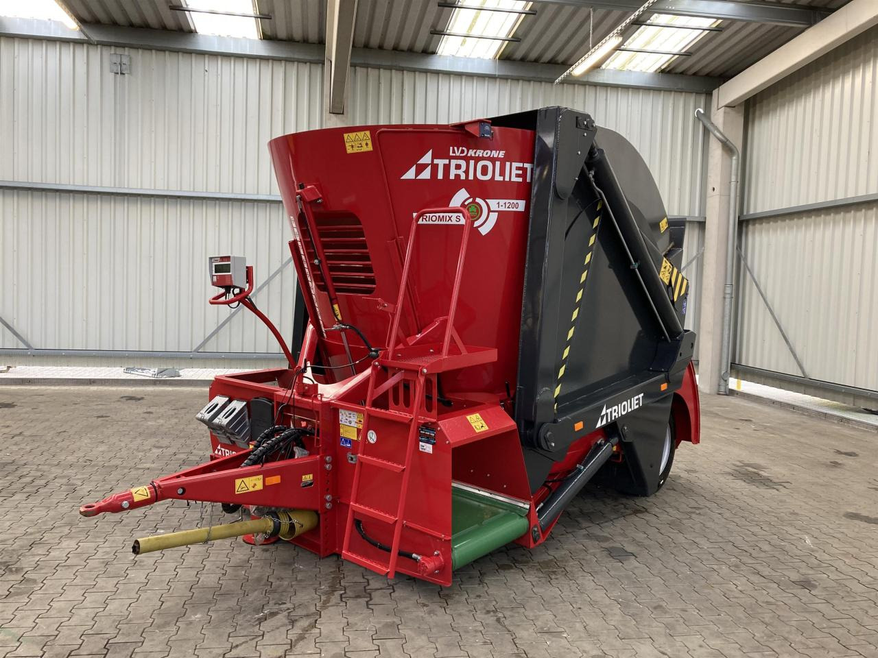 Trioliet Triomix S1 1200 - Misturadora Alimentadora: foto 1 Trioliet Triomix S1 1200 - Misturadora Alimentadora: foto 1