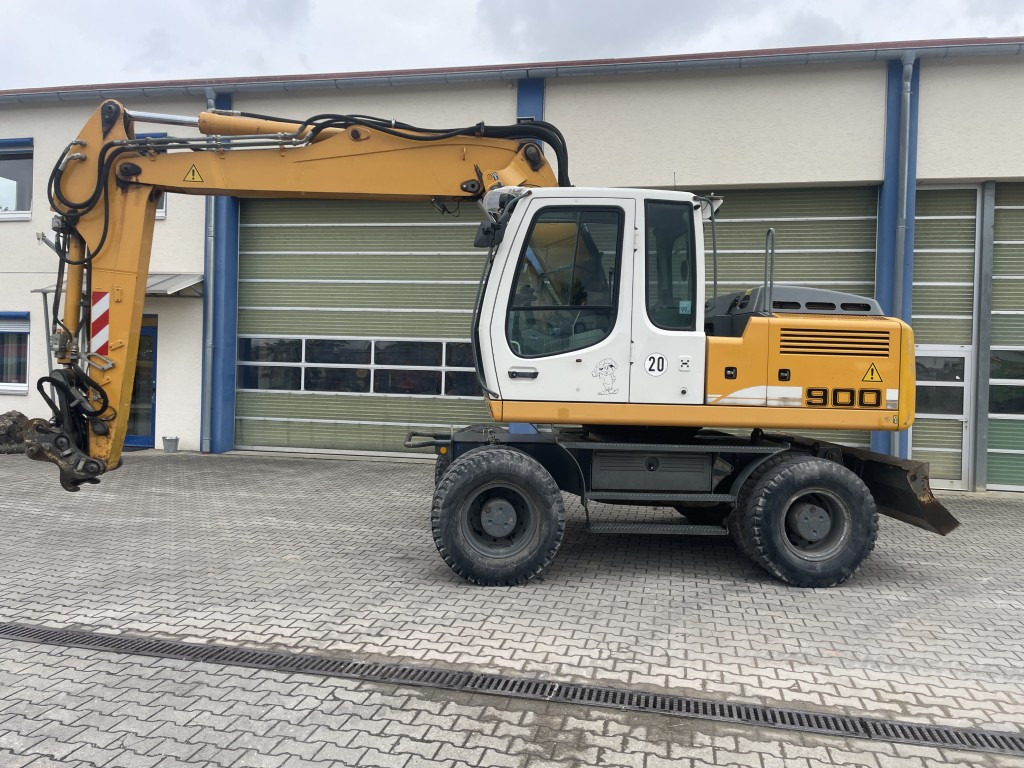 Liebherr A 900 C Litronic - Escavadeira de rodas: foto 2 Liebherr A 900 C Litronic - Escavadeira de rodas: foto 2