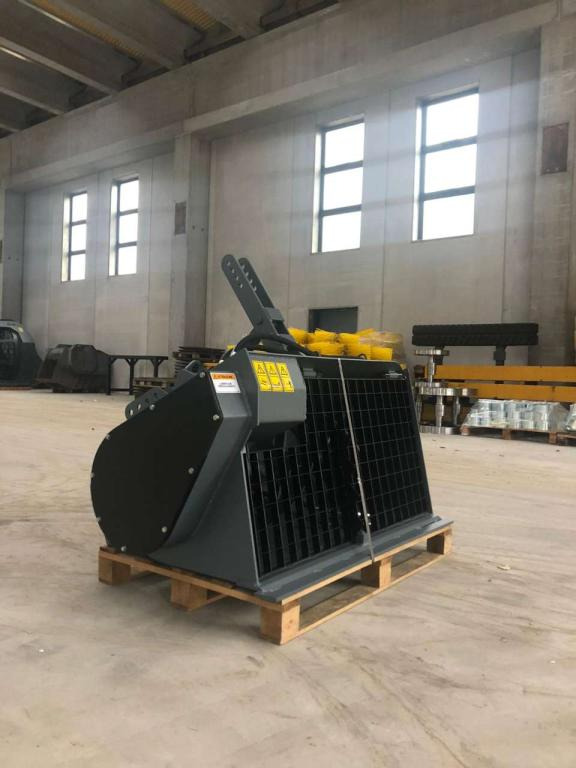 CM Crusher MIX 300 Mixing Bucket - Balde de Trator: foto 1 CM Crusher MIX 300 Mixing Bucket - Balde de Trator: foto 1