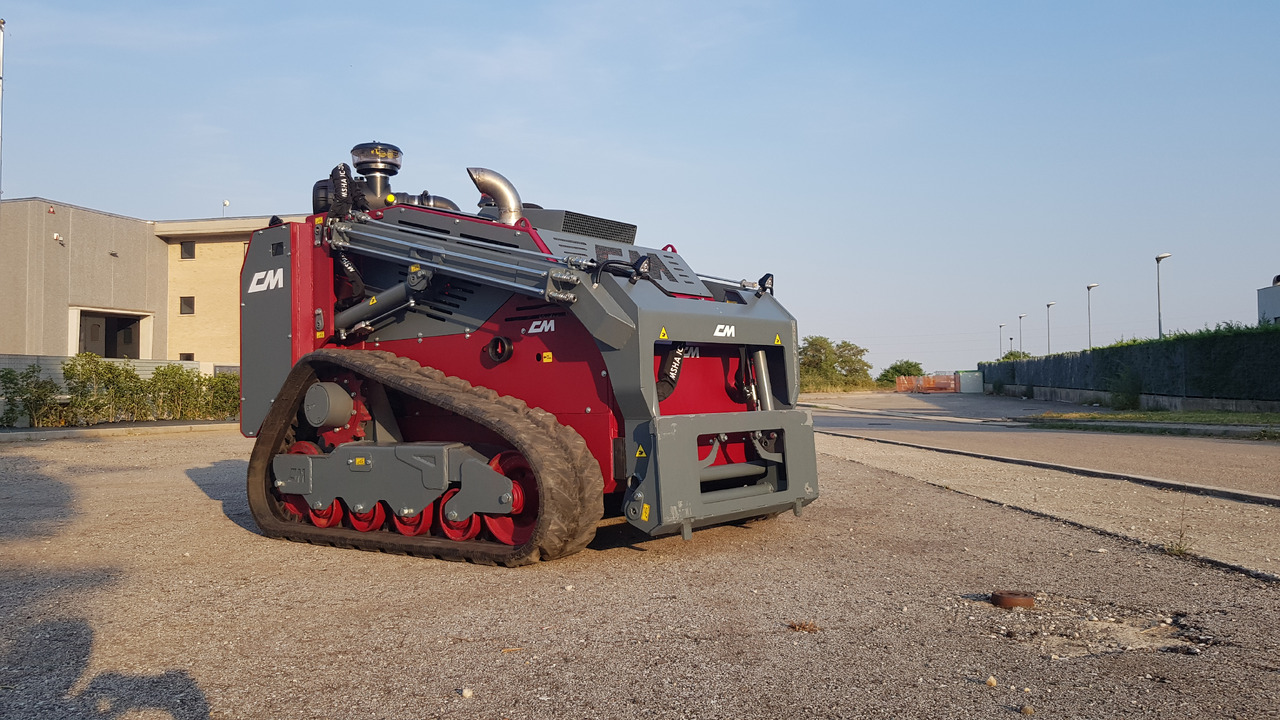 CM Crusher Multisikid RC - Mini carregadeira: foto 1 CM Crusher Multisikid RC - Mini carregadeira: foto 1