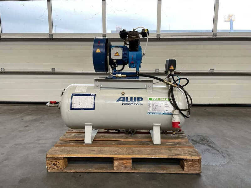 Alup 2.2 kW 240 L / min 10 Bar Elektrische Zuigercompressor op ketel - Compressor de ar: foto 1 Alup 2.2 kW 240 L / min 10 Bar Elektrische Zuigercompressor op ketel - Compressor de ar: foto 1