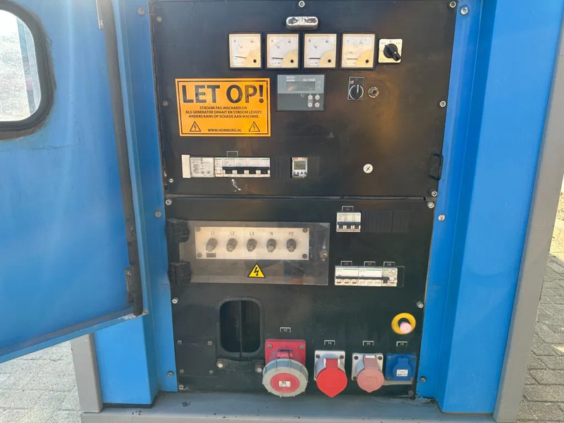 Gerador elétrico Atlas-Copco QAS 60 Perkins Stamford 60 kVA Silent Rental generatorset: foto 9