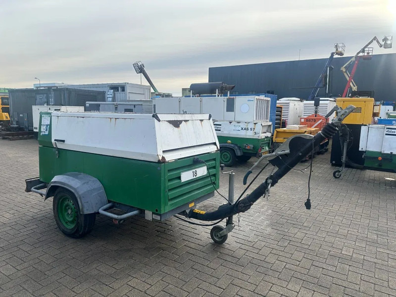 Atlas-Copco XAHS 107 C3 EC80X Deutz 6.3 m3 / min 58 kW 12 BWar Mobiele Diesel Compressor Aanhanger - Compressor de ar: foto 5 Atlas-Copco XAHS 107 C3 EC80X Deutz 6.3 m3 / min 58 kW 12 BWar Mobiele Diesel Compressor Aanhanger - Compressor de ar: foto 5